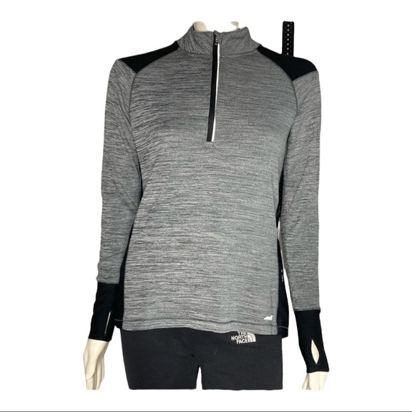 Avia 1/4 Zip Long Sleeve with thumb holes Sz M - Picture 1 of 8